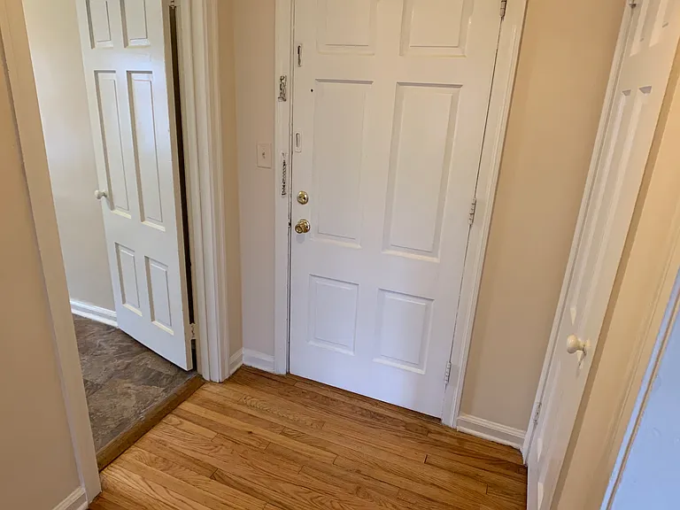 2841 Thornhill Rd — Photo 31