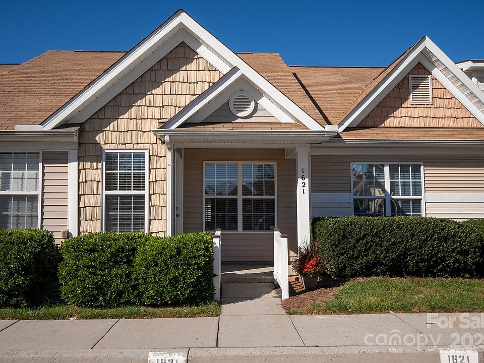 1st image of 1621 Heather Chase Dr