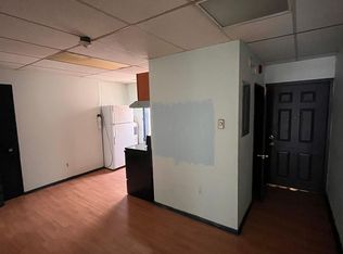 933 Race St APT 3F, Philadelphia, PA 19107