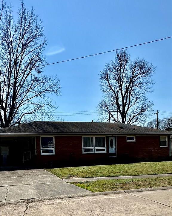 1st image of 121 Saint Mark Ln