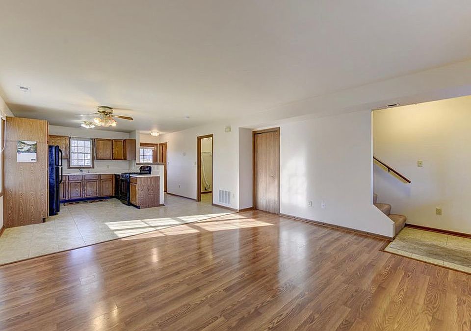1st image of 252-254 Illinois St
