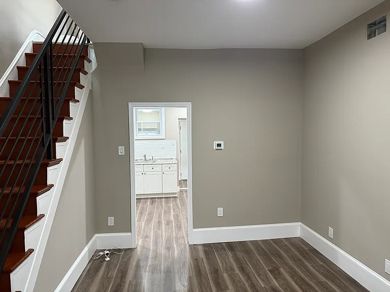 2329 N Cleveland St — Photo 15