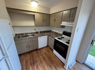 3315 Droste Rd #LUX5, Saint Charles, MO 63301