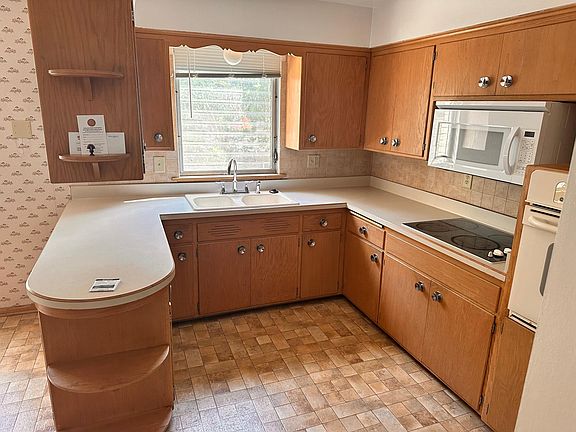 5th image of 1261 Elm Lawn St