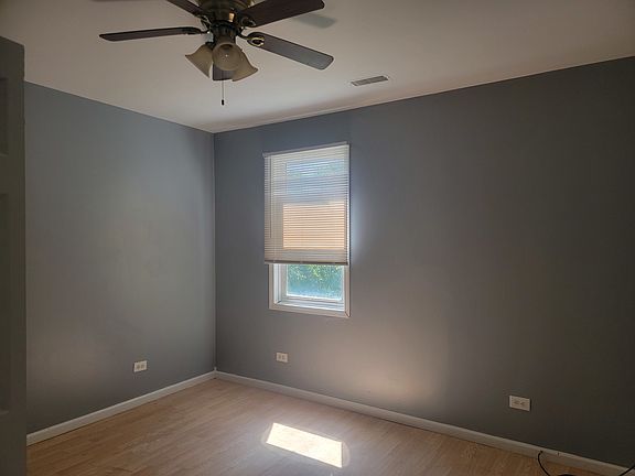 4th image of 14802 Cooper Ave