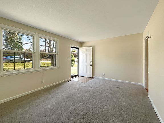 4th image of 2715 Turner Ln
