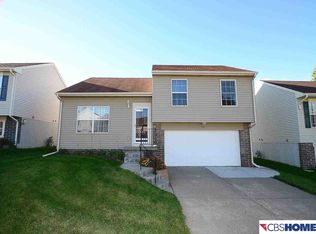 7931 Curtis Ave, Omaha, NE 68134