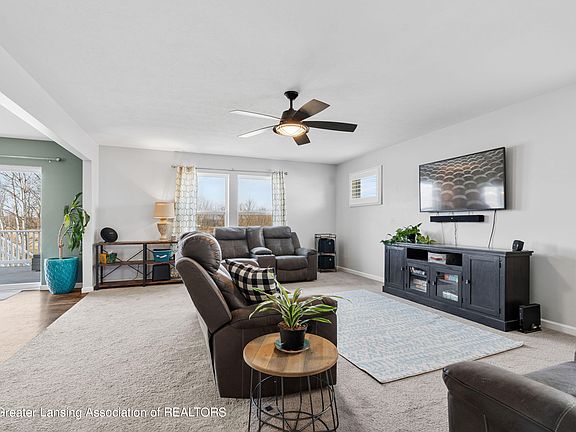 5th image of 3544 Fernwood Ln #72