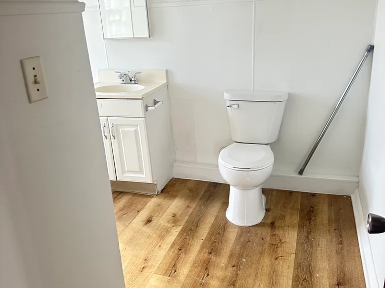4823 Northcote Ave #2 — Photo 10