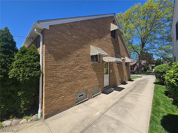 2nd image of 9515 Elsmere Dr
