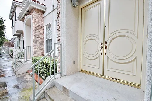 22 Fano St Photo 1