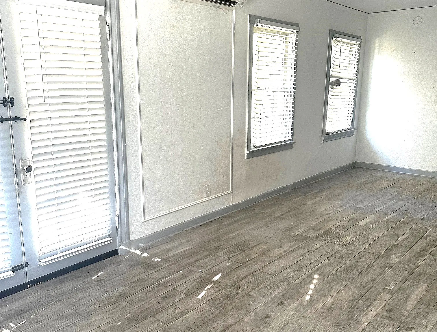 Studio, 520 sqft, $1,145 — Photo 4
