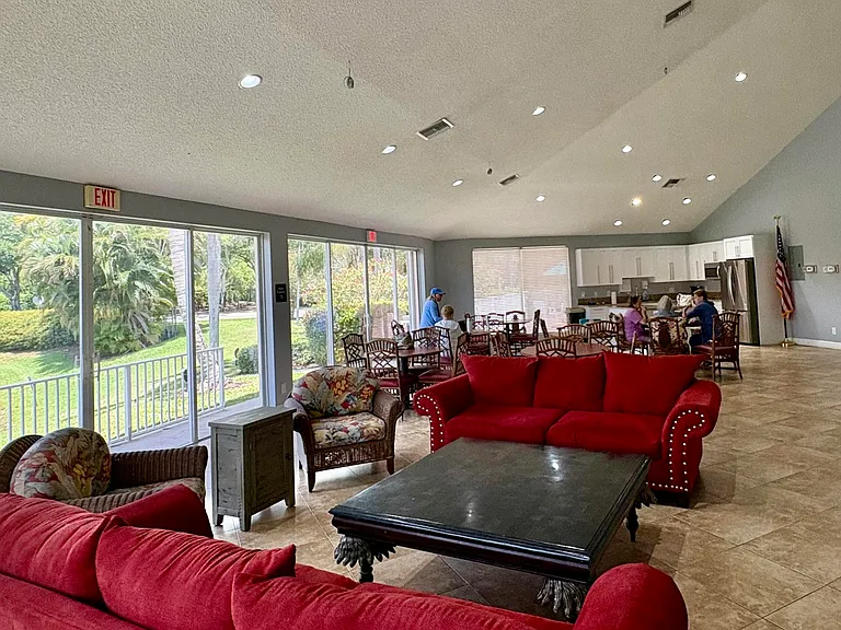 315 Coral Trace Ln — Photo 37