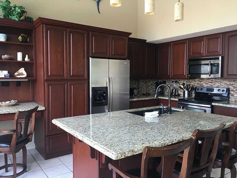 1st image of 1000 Padre Blvd
