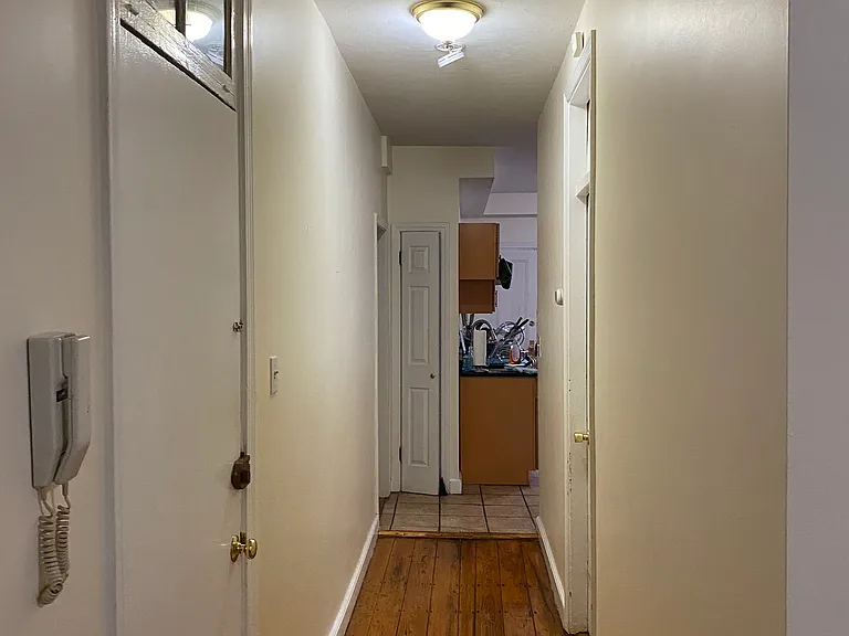 115 Hampshire St #1R — Photo 5