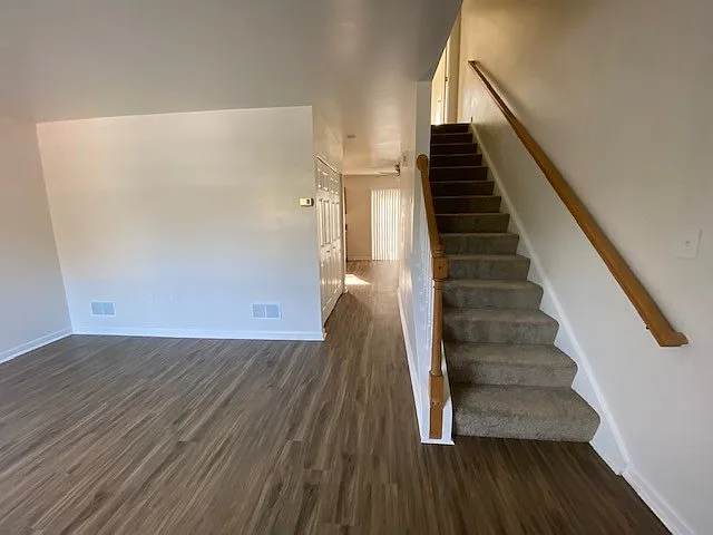 Mill Creek Manor — Photo 37