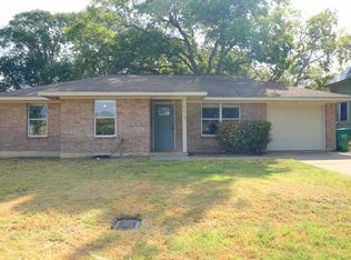 210 Baber St, Brenham, TX 77833