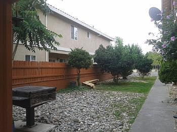 2nd image of 375 El Camino Ave APT 7