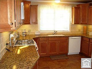 3rd image of 11411 Morgan Ln