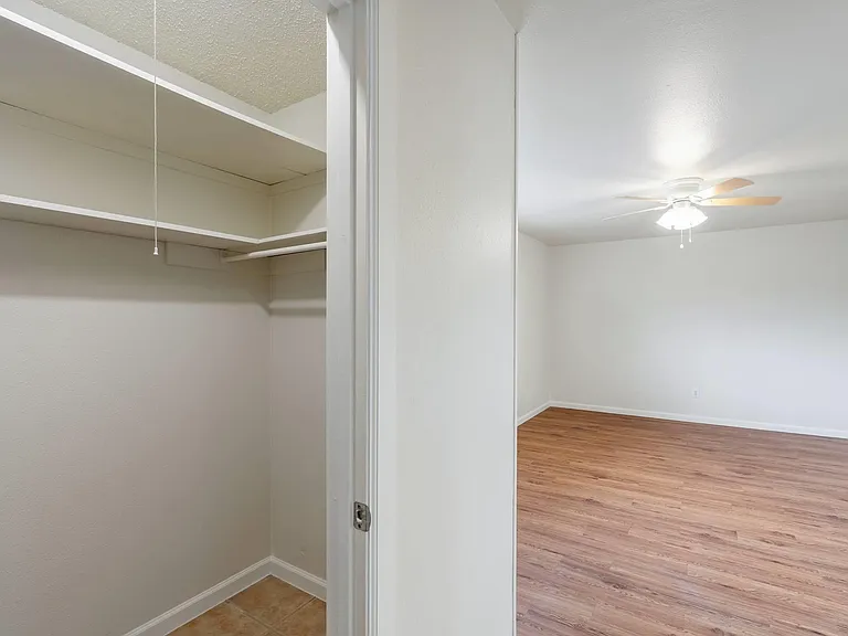 5802 Belmoor Dr #B — Photo 21