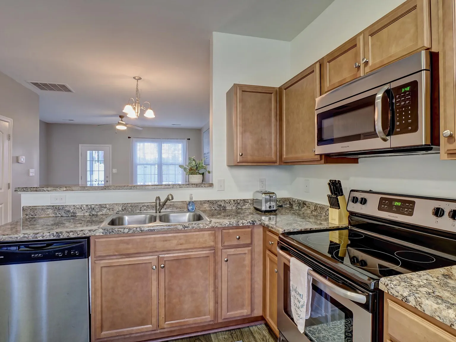 119 Beacon Woods Dr — Photo 3