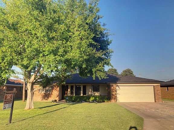 2nd image of 609 Melinda Ln