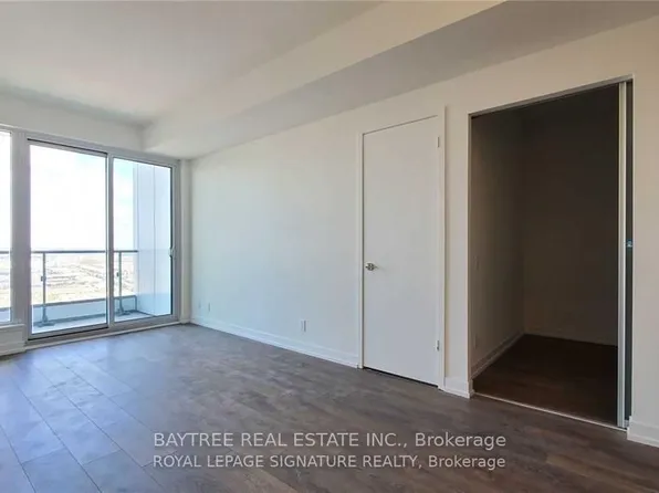 898 Portage Pkwy, Vaughan, ON