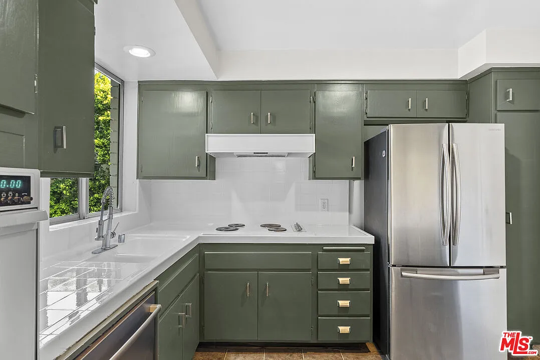 1 bed, 1.5 bath, 908 sqft, $2,895 — Photo 4