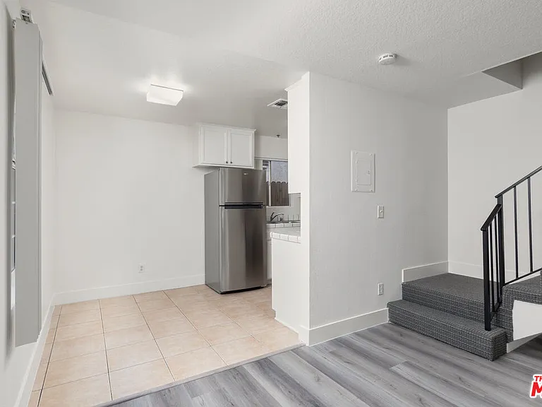 6616 Sylmar Ave #1 — Photo 3