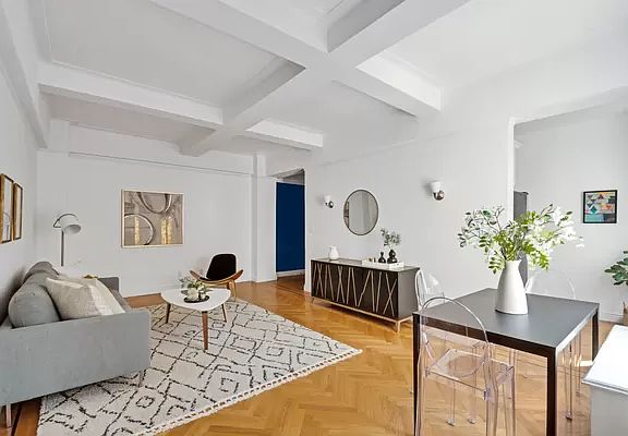 2nd image of 41 W 72nd St APT 17H