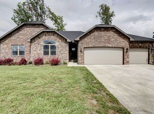 865 E Richmond Way, Nixa, MO 65714