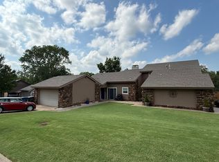 2529 E 74th Ct, Tulsa, OK 74136