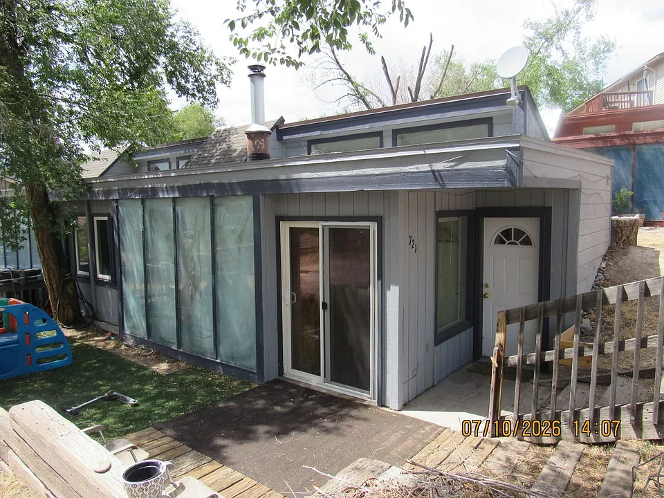 721 Clarkson Ave #B
