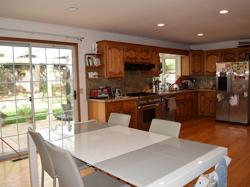 Kitchen/Family Room