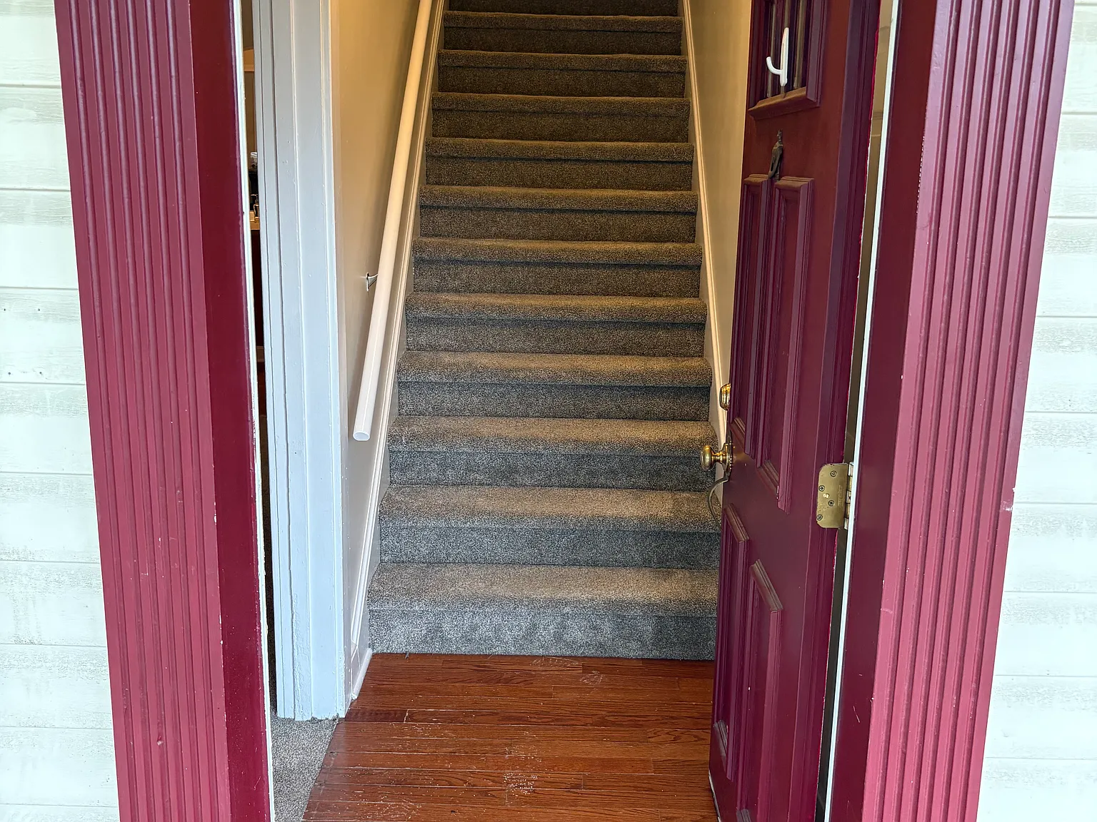 3 bed, 1743 sqft, $1,900 — Photo 2