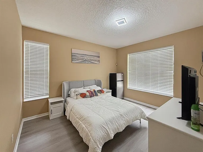 1302 S Beach Cir — Photo 17