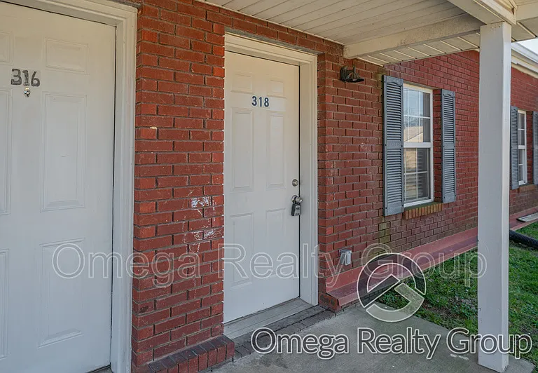 318 Percy St — Photo 7