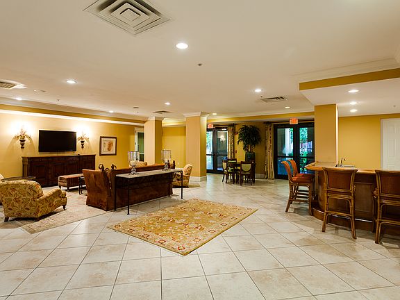 3rd image of 100 Andalusia Ave APT 315