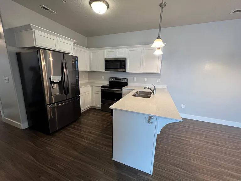 14659 S Bloom Dr #101 — Photo 6