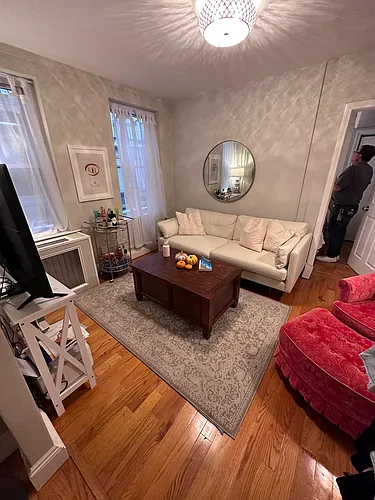 220 Hanover St #6 Photo 1