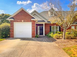 2041 Salisbury Sq, Winston Salem, NC 27127