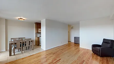 Sold by Thomas Lipovetsky, LREB