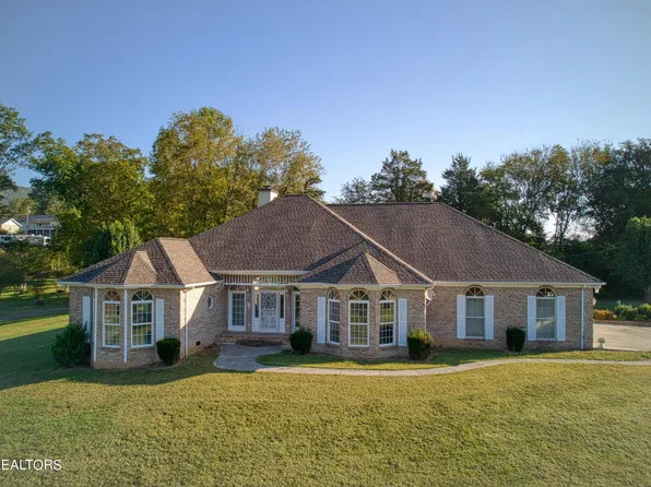198 Elk Lake Ln, Jacksboro, TN 37757