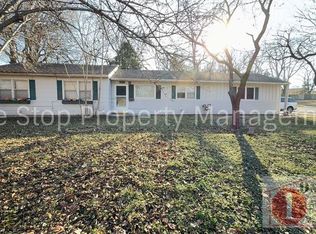 9301 E 69th Ter, Raytown, MO 64133