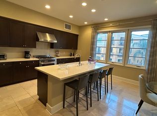 23500 Park Sorrento Unit C33, Calabasas, CA 91302