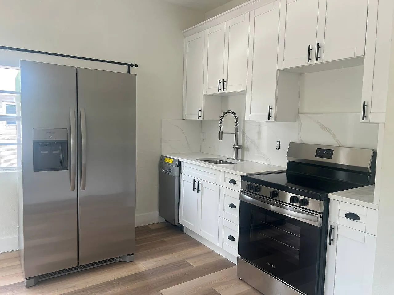Studio, 350 sqft, $1,395 — Photo 3