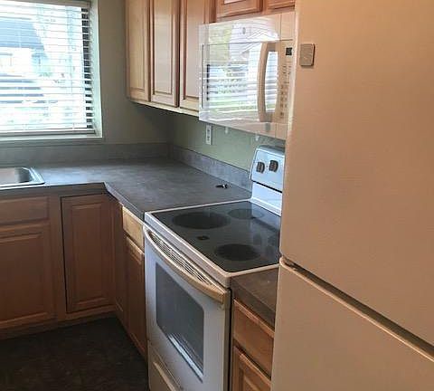 5th image of 24 Fair Oaks Cir
