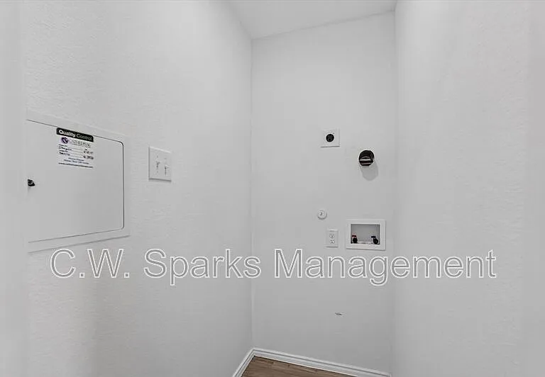6825 Sunbeam Cir — Photo 12