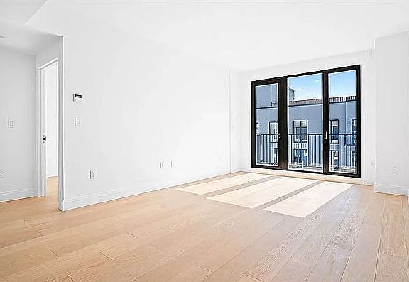 3rd image of 37-14 34th Ave #N5d