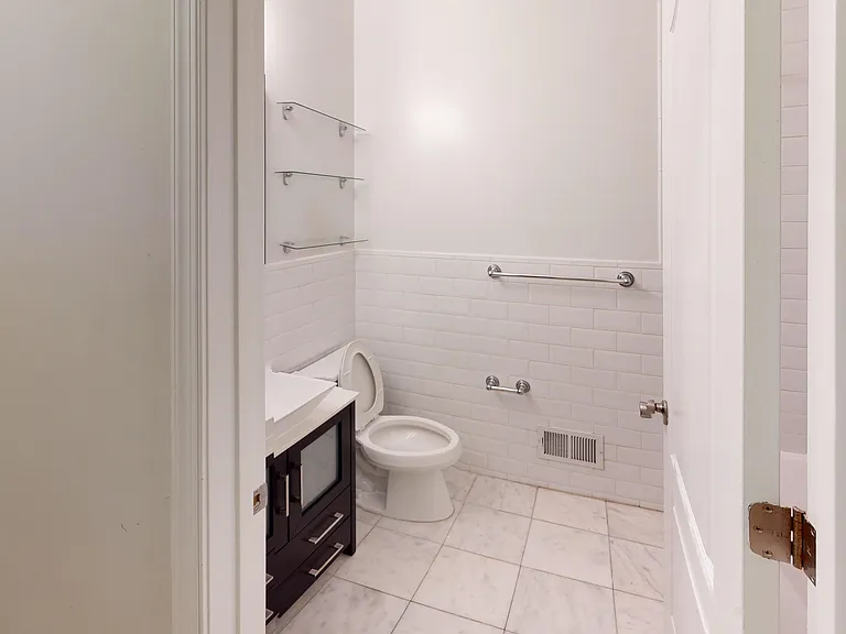 57 Grace St #1 — Photo 19